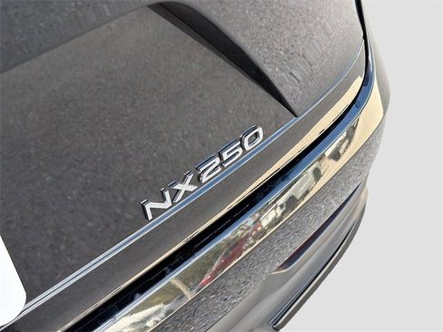 Used 2025 Lexus NX 250 FWD image 11