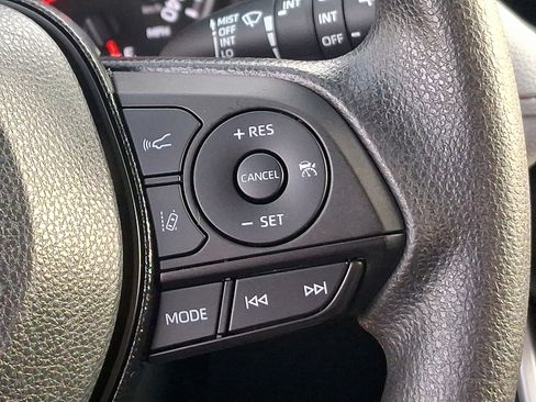 Certified 2021 Toyota RAV4 XLE image 20