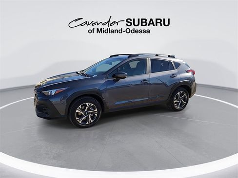 Used 2025 Subaru Crosstrek 2.0i Premium image 4