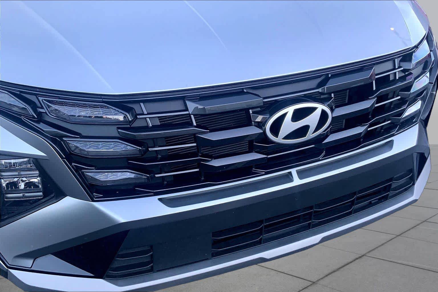 Used 2025 Hyundai Tucson SE FWD image 27