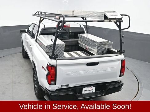 Used 2024 Chevrolet Colorado Z71 w/ Advanced Trailering Package AWD/4WD image 32