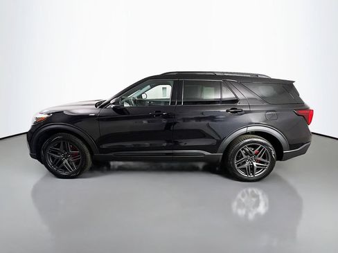 New 2026 Ford Explorer ST-Line w/ ST-Line Street Pack AWD/4WD image 6