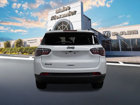 New 2026 Jeep Compass Latitude image 6