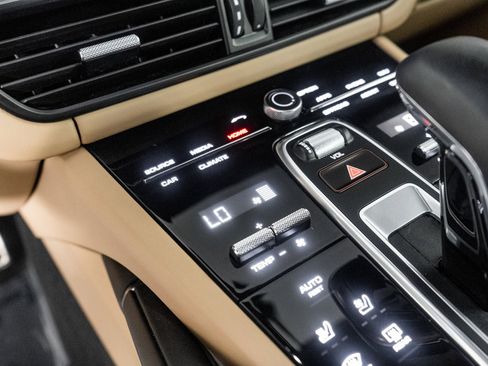 Used 2023 Porsche Cayenne Turbo w/ Premium Package Plus (PI3) image 51