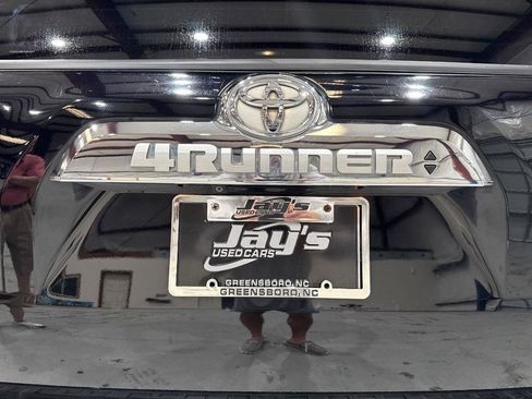 Used 2016 Toyota 4Runner Limited AWD/4WD image 69