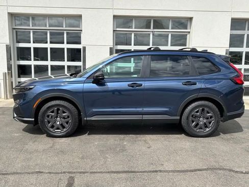 Used 2026 Honda CR-V TrailSport image 3
