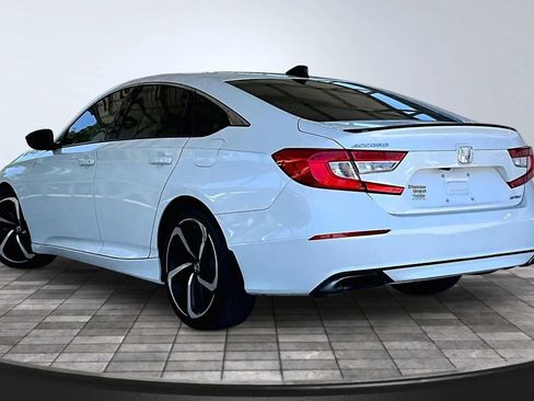 Used 2022 Honda Accord Sport image 4