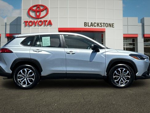 Certified 2025 Toyota Corolla Cross AWD Hybrid image 2
