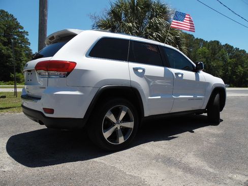 Used 2014 Jeep Grand Cherokee Limited w/ Luxury Group II RWD image 3