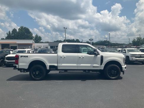 New 2026 Ford F250 Lariat w/ Black Appearance Package AWD/4WD image 4