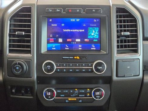 Used 2021 Ford Expedition Max XLT w/ FX4 Off-Road Package AWD/4WD image 14