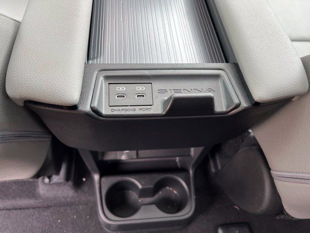 Used 2025 Toyota Sienna XLE w/ XLE Plus Package AWD/4WD image 26