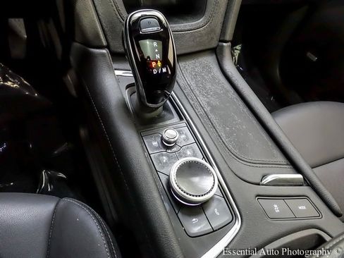 Certified 2025 Cadillac XT5 Premium Luxury image 18