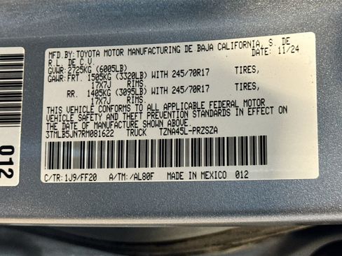 Certified 2024 Toyota Tacoma SR5 AWD/4WD image 23