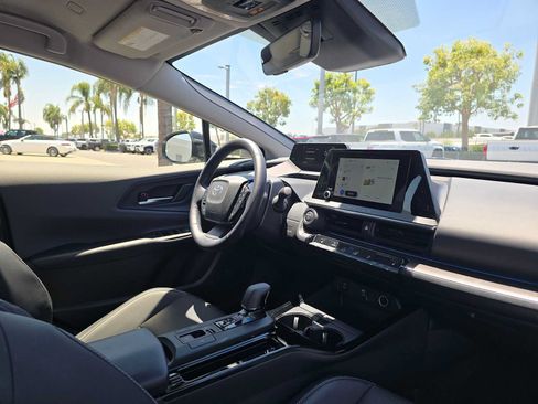 Certified 2026 Toyota Prius XLE FWD image 11