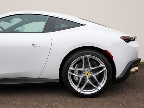 Certified 2023 Ferrari Roma image 47