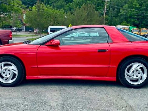 Used 1994 Pontiac Firebird Formula RWD image 2