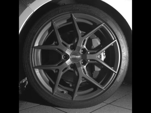 Used 2021 Chevrolet Corvette Stingray Premium Conv w/ Z51 Performance Package image 10