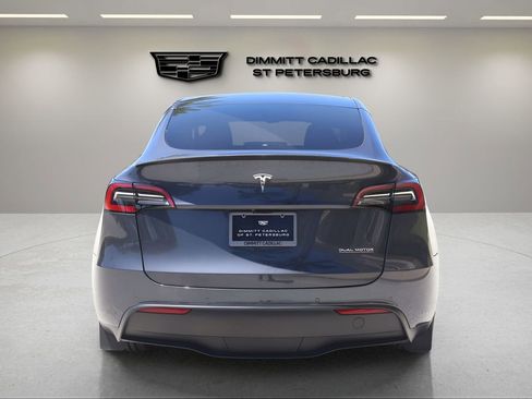 Used 2022 Tesla Model Y Performance AWD/4WD image 4