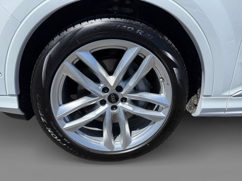 New 2025 Audi Q7 3.0T Premium Plus AWD/4WD image 9