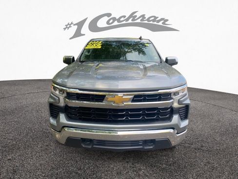 Used 2025 Chevrolet Silverado 1500 LT image 2