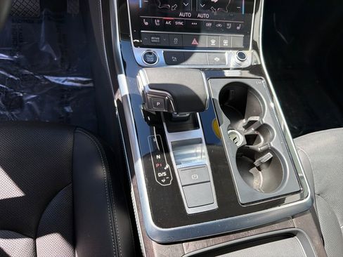 Used 2023 Audi Q8 Premium Plus w/ Premium Plus Package image 26