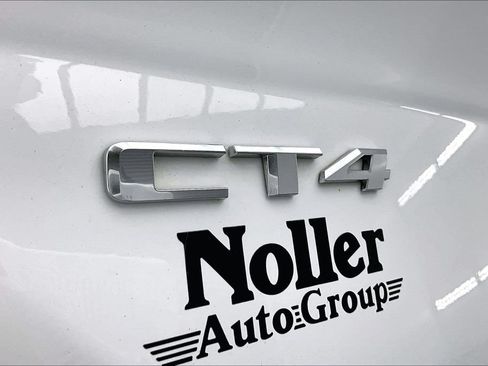Used 2021 Cadillac CT4 V w/ Technology Package RWD image 8