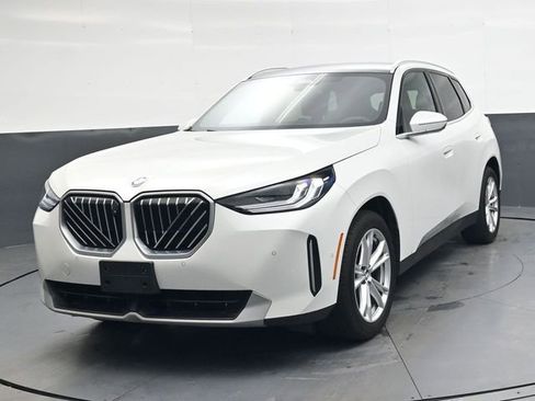 Used 2025 BMW X3 xDrive30i image 9