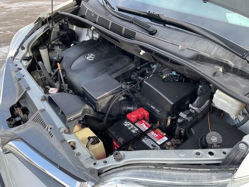 Used 2019 Toyota Sienna image 48