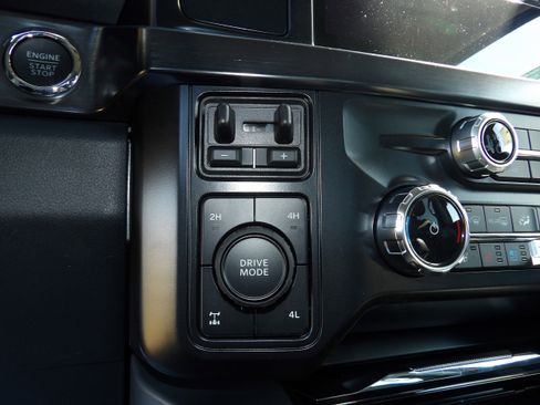 New 2026 Ford F350 Lariat image 59