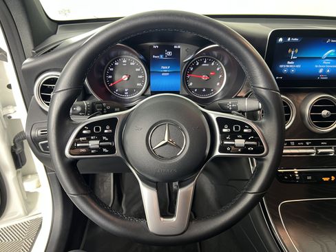 Used 2021 Mercedes-Benz GLC 300 4MATIC image 26