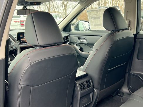 New 2026 Nissan Rogue Rock Creek image 31