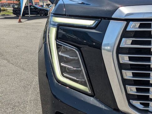 Certified 2025 GMC Yukon Denali AWD/4WD image 9