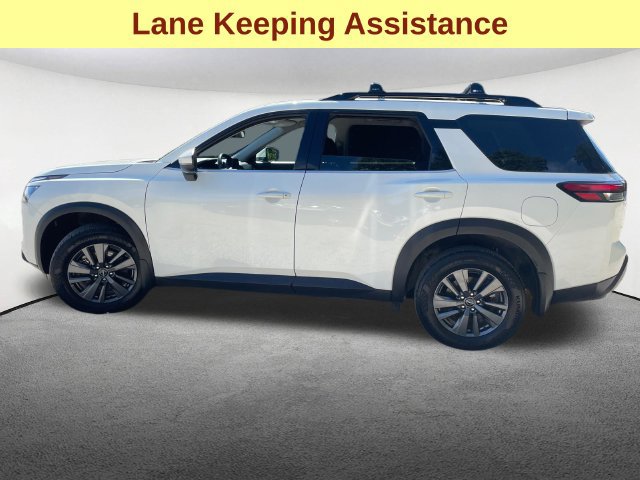 Used 2024 Nissan Pathfinder SV w/ Cargo Package AWD/4WD image 6