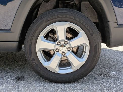 Certified 2021 Jeep Compass Latitude AWD/4WD image 25