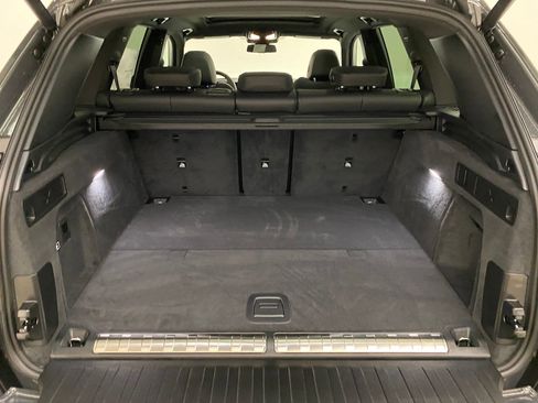 Used 2026 BMW X5 xDrive50e w/ M Sport Package image 31