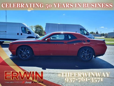 Certified 2022 Dodge Challenger R/T w/ Blacktop Package image 12