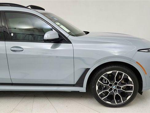 Used 2025 BMW X7 xDrive40i w/ M Sport Package image 7