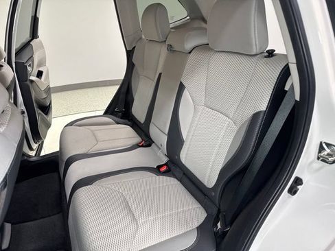 Used 2019 Subaru Forester Premium w/ All-Weather Package AWD/4WD image 29