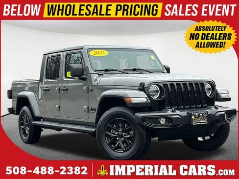 Used 2022 Jeep Gladiator Sport image 1