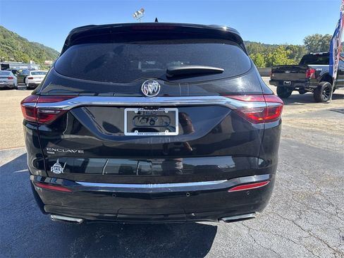 Used 2021 Buick Enclave Avenir w/ Avenir Technology Package image 5