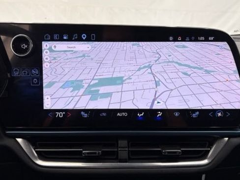 Used 2024 Chevrolet Equinox EV LT AWD/4WD image 35