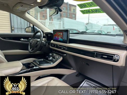 Used 2021 Lincoln Nautilus Reserve image 12