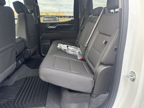 New 2026 GMC Sierra 1500 Elevation image 13