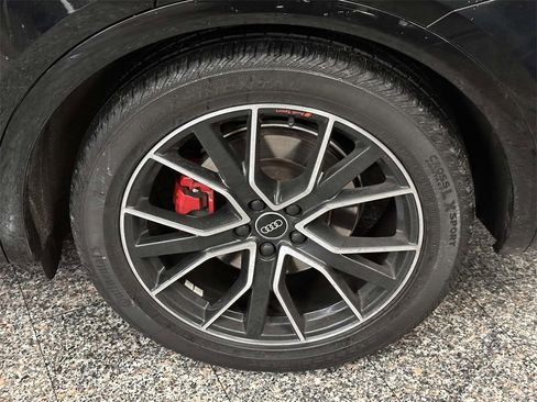 Used 2023 Audi SQ5 Premium Plus w/ Premium Plus Package image 11