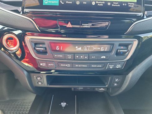 Used 2024 Honda Ridgeline Black Edition image 17