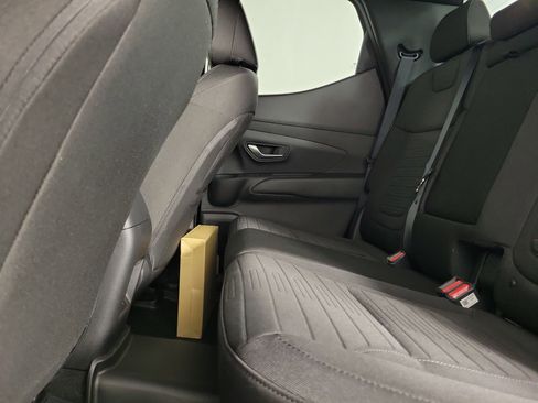 New 2025 Hyundai Santa Cruz SE image 32