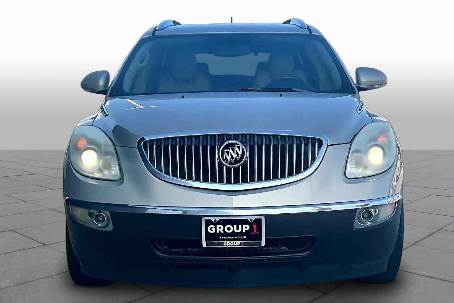 Used 2009 Buick Enclave CX w/ Driver Confidence Package FWD image 3