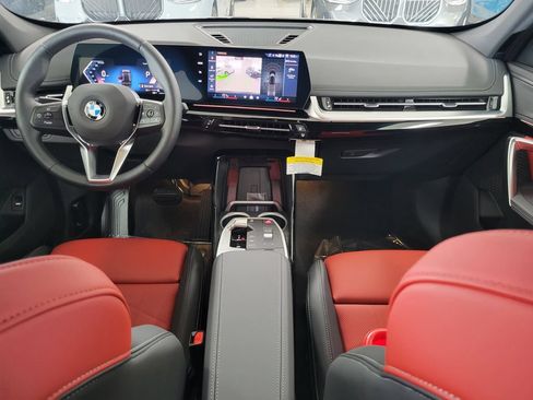 New 2025 BMW X1 xDrive28i w/ Convenience Package AWD/4WD image 6
