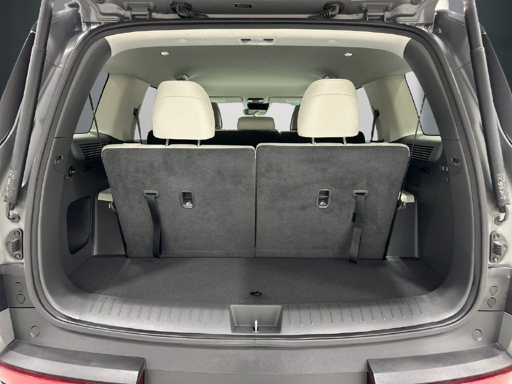 Used 2024 Hyundai Santa Fe SEL FWD image 13